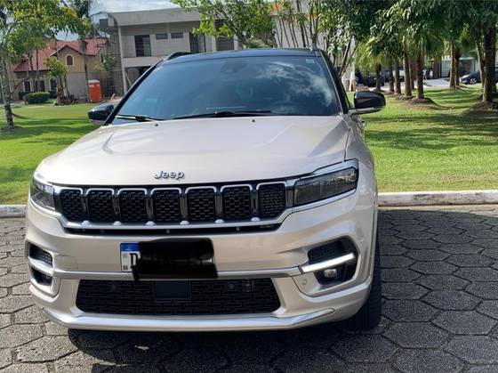 JEEP COMMANDER 1.3 T270 TURBO FLEX OVERLAND AT6 JEEP COMMANDER 1.3 T270 TURBO FLEX OVERLAND AT6